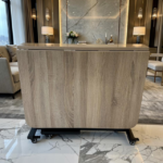 Table pliante compacte à roulettes – Image 2